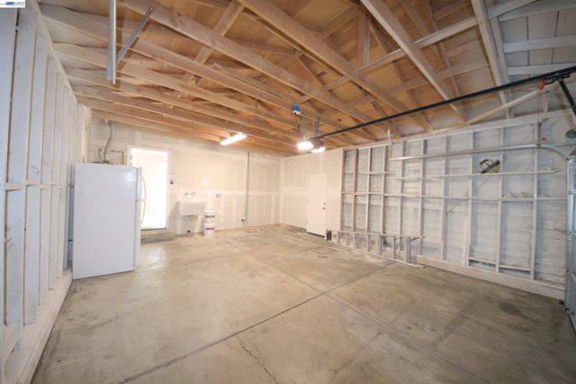 3799 CRESTVIEW DR, Pittsburg, CA 94565