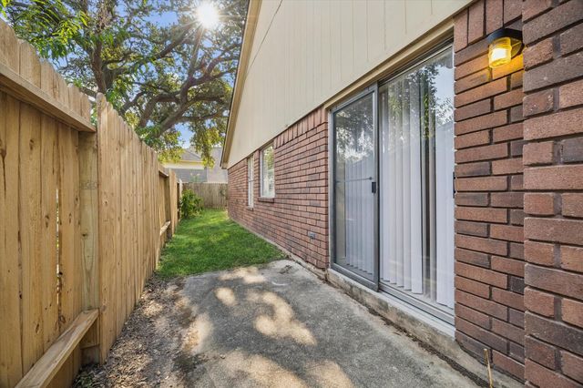 5715 S Magazine Circle, Houston, TX 77084