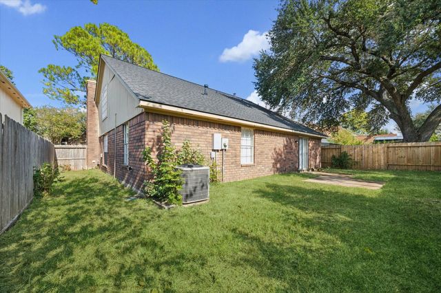 5715 S Magazine Circle, Houston, TX 77084