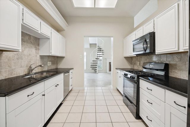 5715 S Magazine Circle, Houston, TX 77084