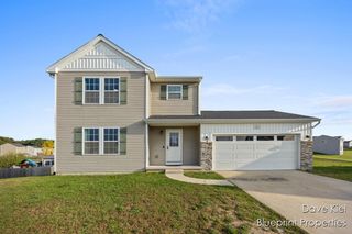 886 Oak Wind Court, Middleville, MI 49333