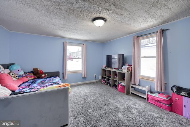 16 TERRIE LN, East Earl, PA 17519