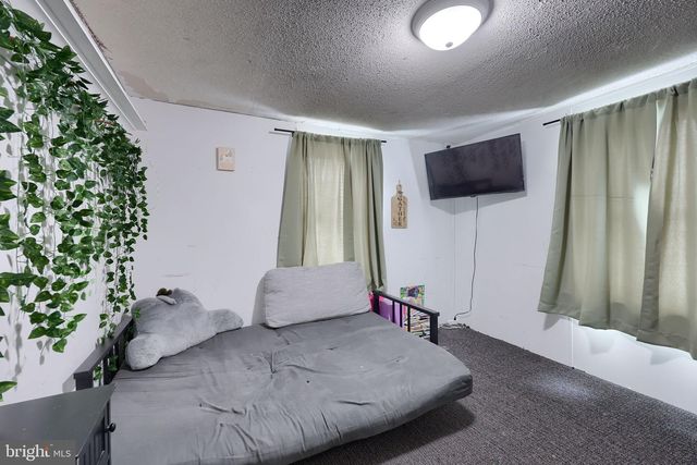 16 TERRIE LN, East Earl, PA 17519