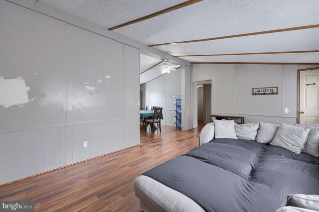 16 TERRIE LN, East Earl, PA 17519