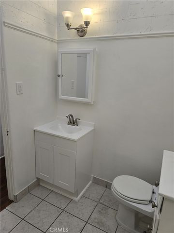 5740 California, Long Beach, CA 90805