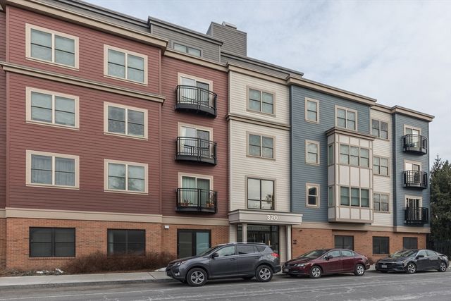 320 Maverick St 505, Boston, MA 02128