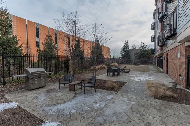 320 Maverick St 505, Boston, MA 02128