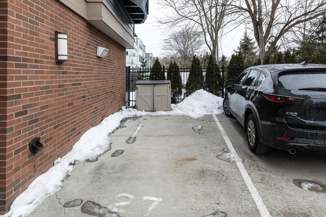 320 Maverick St 505, Boston, MA 02128