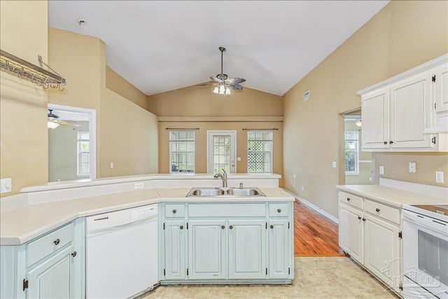 7912 Jambalaya Tr, Pensacola, FL 32526
