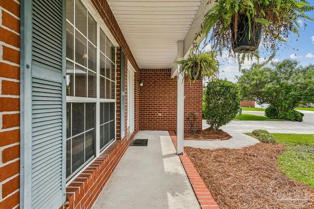 7912 Jambalaya Tr, Pensacola, FL 32526