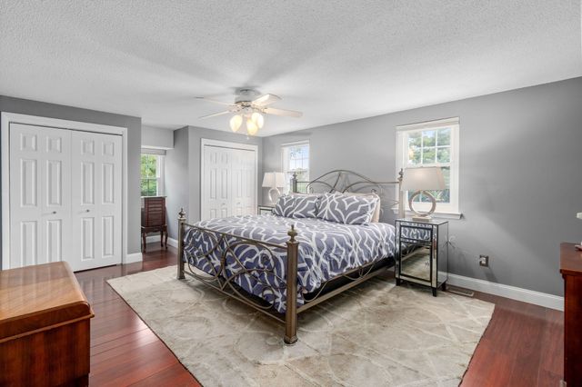 4 Jennifer Ln 4, Stoughton, MA 02072