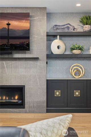 12037 89th Place NE, Kirkland, WA 98034