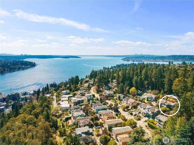 12037 89th Place NE, Kirkland, WA 98034