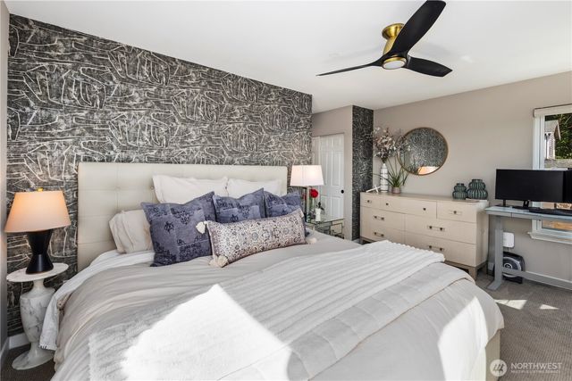 12037 89th Place NE, Kirkland, WA 98034