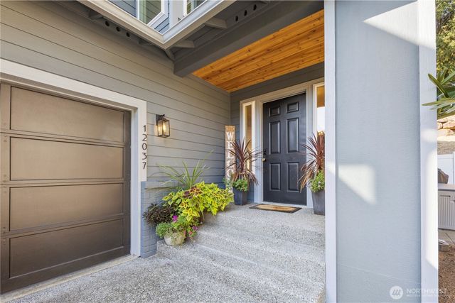 12037 89th Place NE, Kirkland, WA 98034