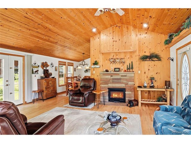 2772 Riverside Dr, Lyons, CO 80540