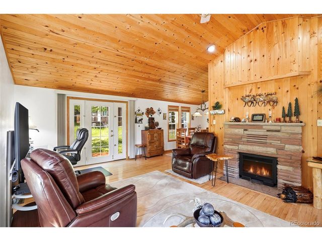 2772 Riverside Dr, Lyons, CO 80540