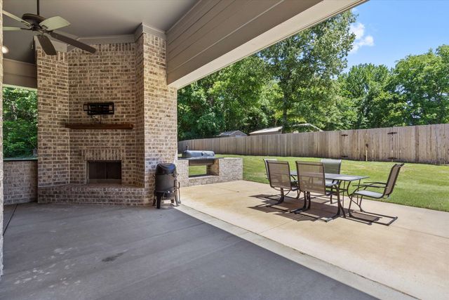 65 WATSON RD, Oakland, TN 38060