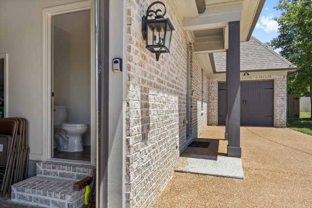 65 WATSON RD, Oakland, TN 38060