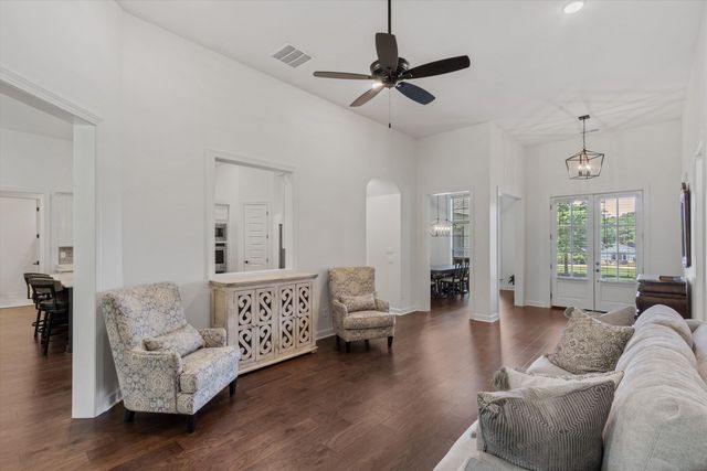 65 WATSON RD, Oakland, TN 38060