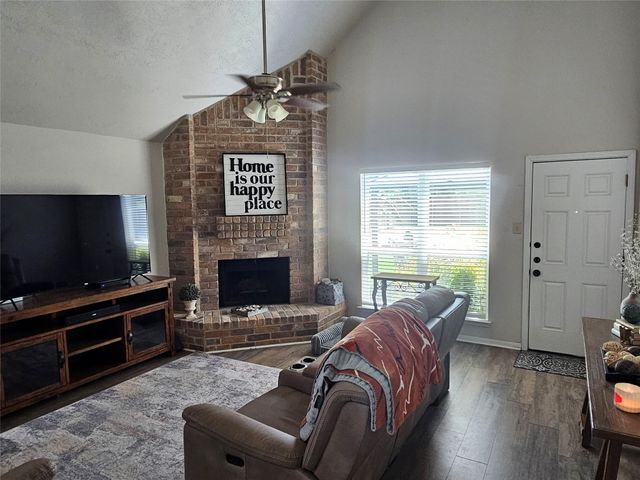 806 Bayou Vista Drive, Deer Park, TX 77536