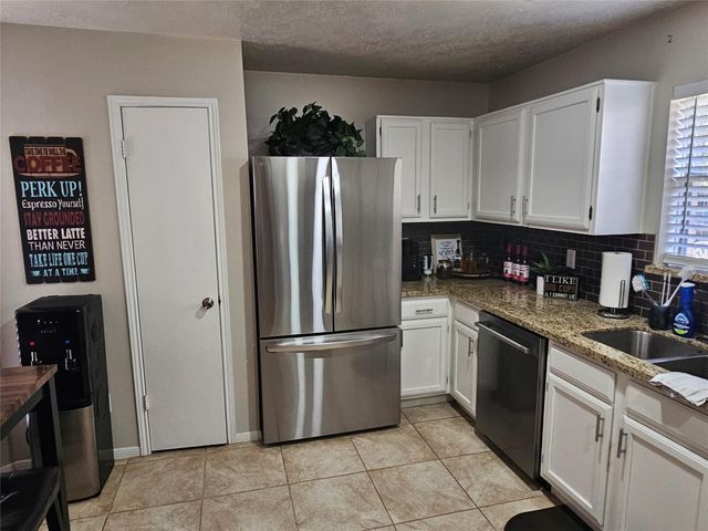 806 Bayou Vista Drive, Deer Park, TX 77536