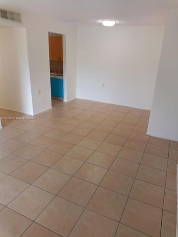 1200 Lake Victoria Dr K, West Palm Beach, FL 33411