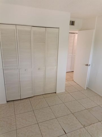 1200 Lake Victoria Dr K, West Palm Beach, FL 33411