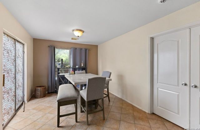 1427 Kingsbridge, San Antonio, TX 78253