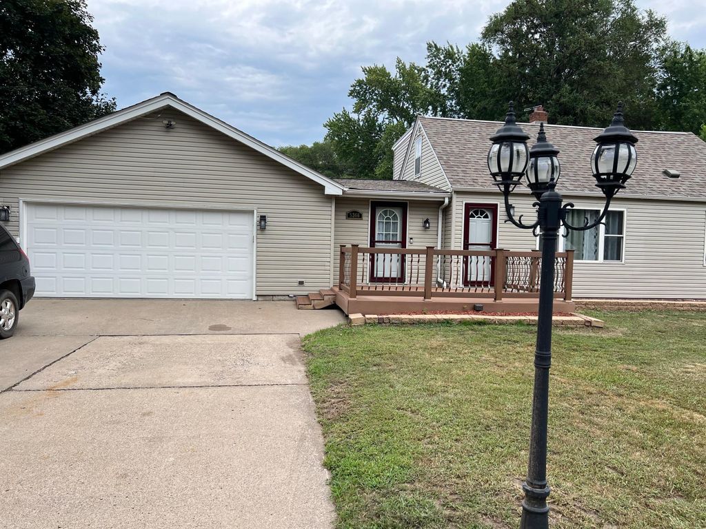 5366 Saint Stephens Street, Mounds View, MN 55112 — photo 3