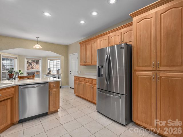 232 Wild Haven Way, Mill Spring, NC 28756