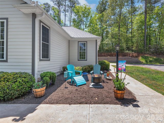 232 Wild Haven Way, Mill Spring, NC 28756