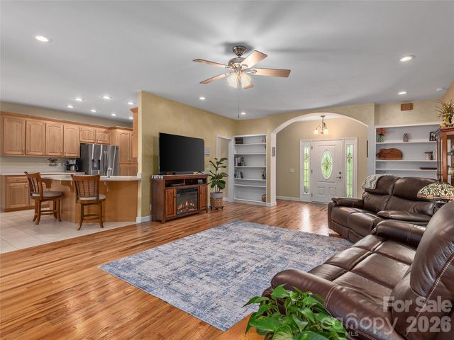 232 Wild Haven Way, Mill Spring, NC 28756