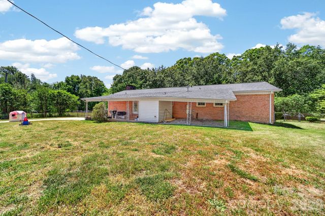 204 Harrelson Street, Cherryville, NC 28021