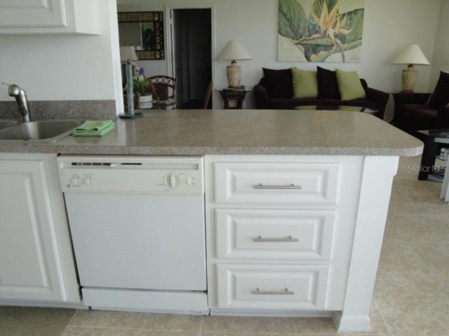 6104 PALMA DEL MAR BOULEVARD S 604, St Petersburg, FL 33715