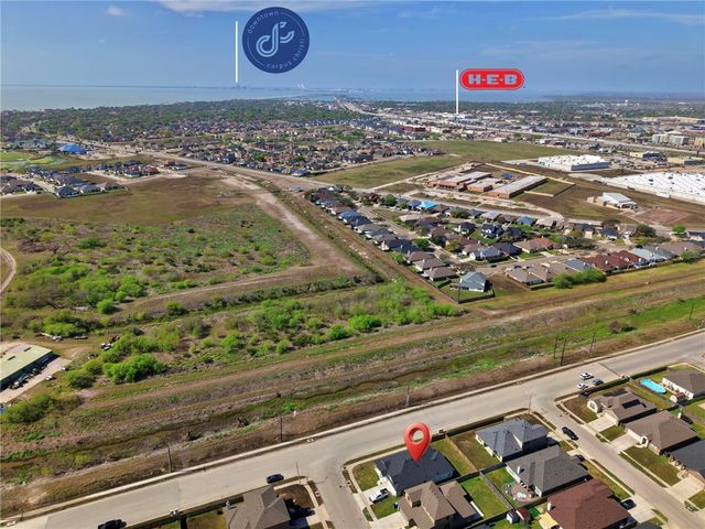 1000 Pasadena St, Portland, TX 78374