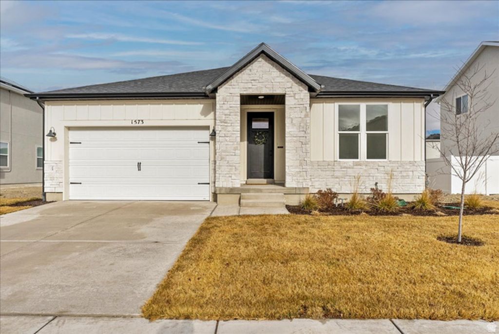 1573 E LYNX LN, Eagle Mountain, UT 84005