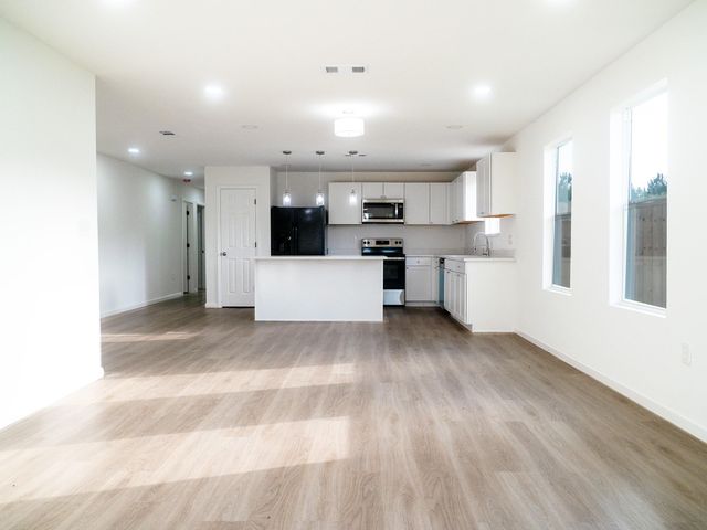 37 Road 5102 L, Cleveland, TX 77327