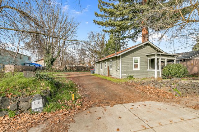 108 Cottage Street, Medford, OR 97504