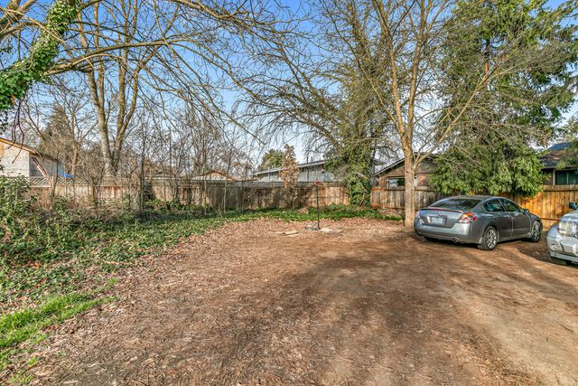 108 Cottage Street, Medford, OR 97504