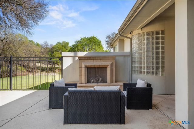 1317 Jack Nicklaus Circle, Salado, TX 76571
