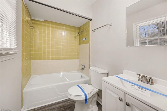 1348 Waybridge Lane, Winston-salem, NC 27103