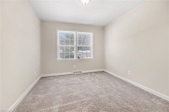 1348 Waybridge Lane, Winston-salem, NC 27103