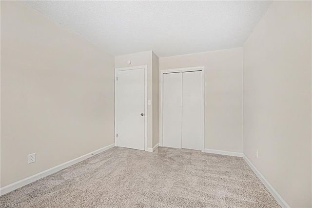 1348 Waybridge Lane, Winston-salem, NC 27103