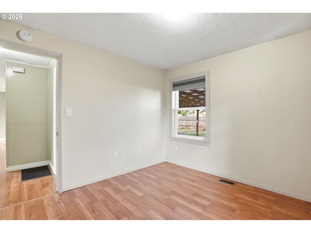 2618 E 26TH St, Vancouver, WA 98661