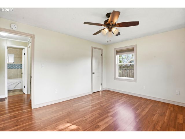 2618 E 26TH St, Vancouver, WA 98661