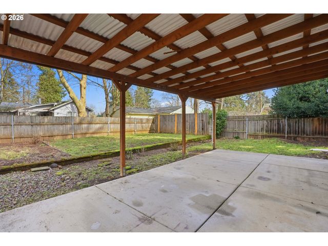 2618 E 26TH St, Vancouver, WA 98661