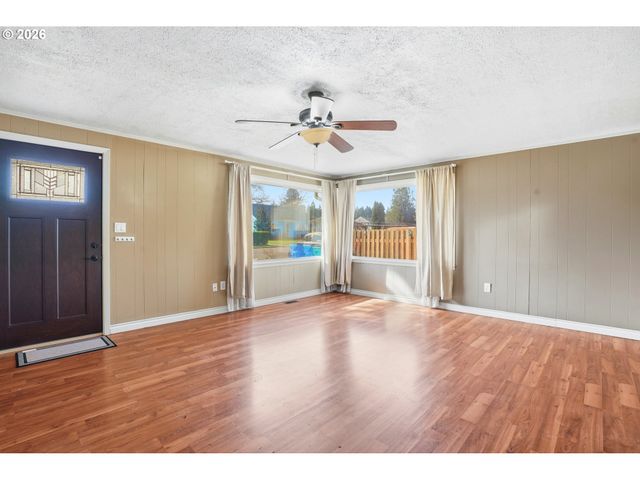 2618 E 26TH St, Vancouver, WA 98661