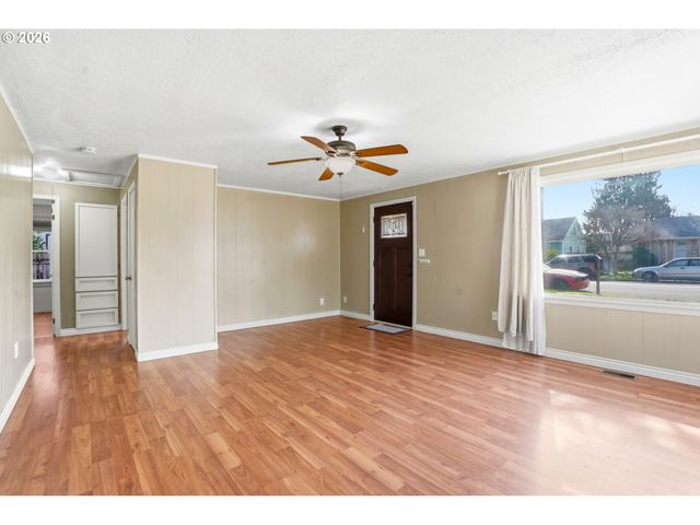 2618 E 26TH St, Vancouver, WA 98661