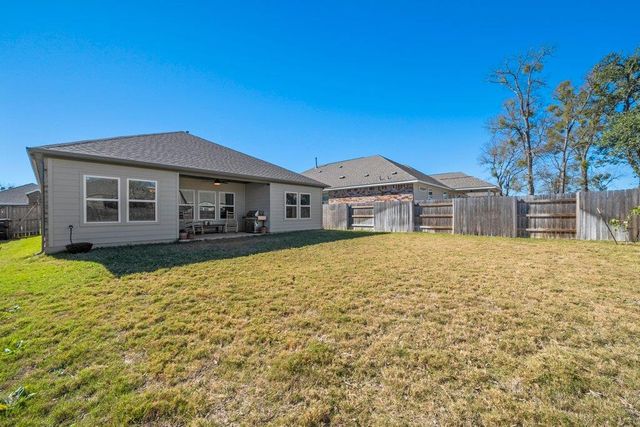 210 Grand Teton DR, Kyle, TX 78640